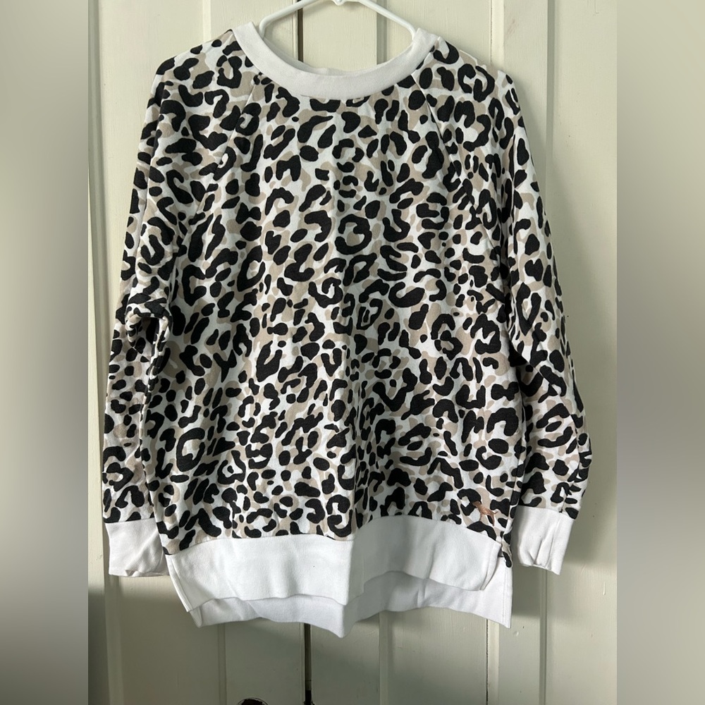 Ladies cheetah print oversized thin sweatshirt by PINK